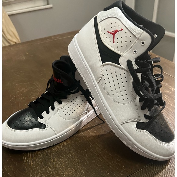 Jordan access - Picture 3 of 3